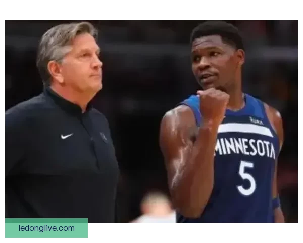 魔术主帅因不满裁判判罚连续吃两技犯被驱逐愤怒发声