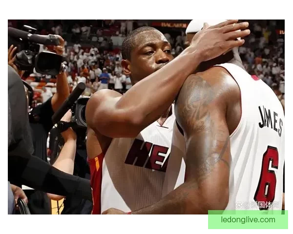 骑士队韦德热身扭伤脚踝 另有四名球员缺席对阵热火比赛