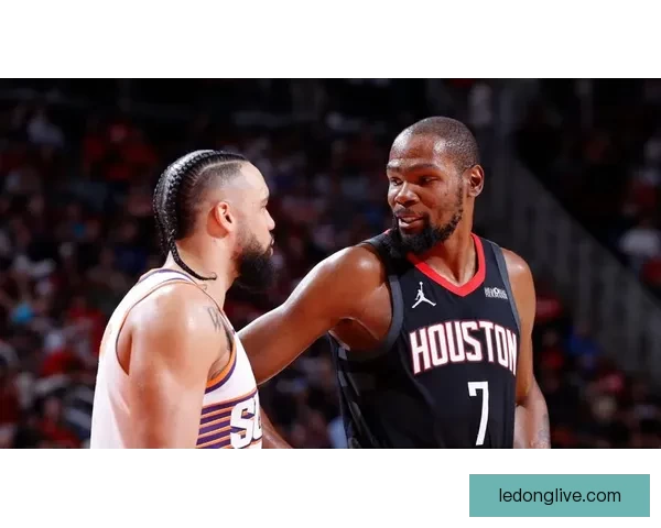 杜兰特砍下27分带队狂胜尼克斯队友激情庆祝全场沸腾